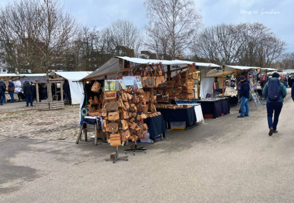 handmade-goods-leather-stall-berlin-market