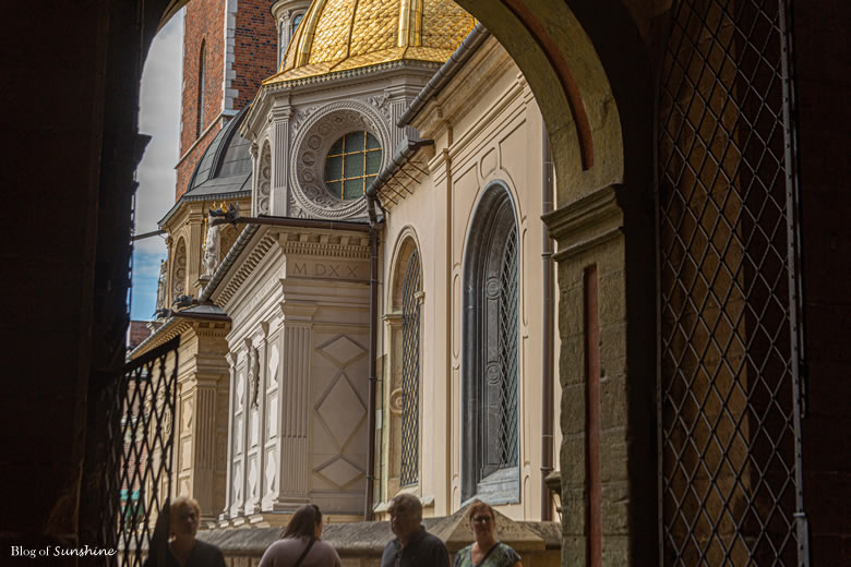 krakow-wawel-castle-view