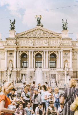 Lviv National Opera House with its grand neoclassical façade and central fountain, one of the top architectural landmarks in Ukraine