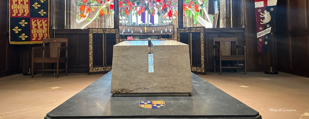 The tomb of King Richard III inside Leicester Cathedral, a historic site featured in Northern England day trips guide